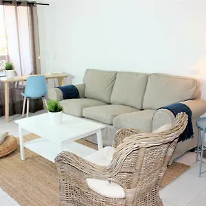 By Marina Apartamento